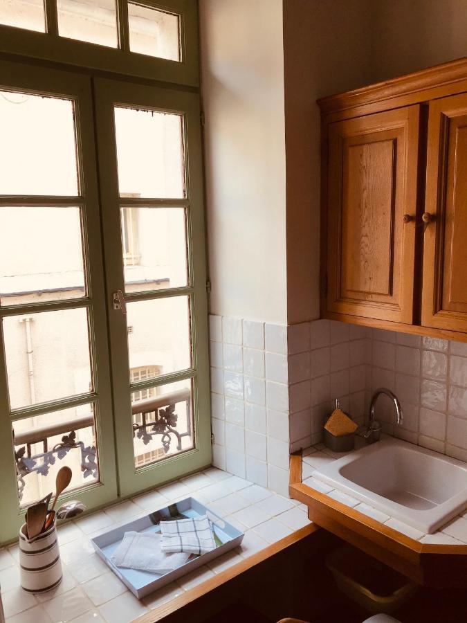 Les Appartements De Chablis Exterior photo